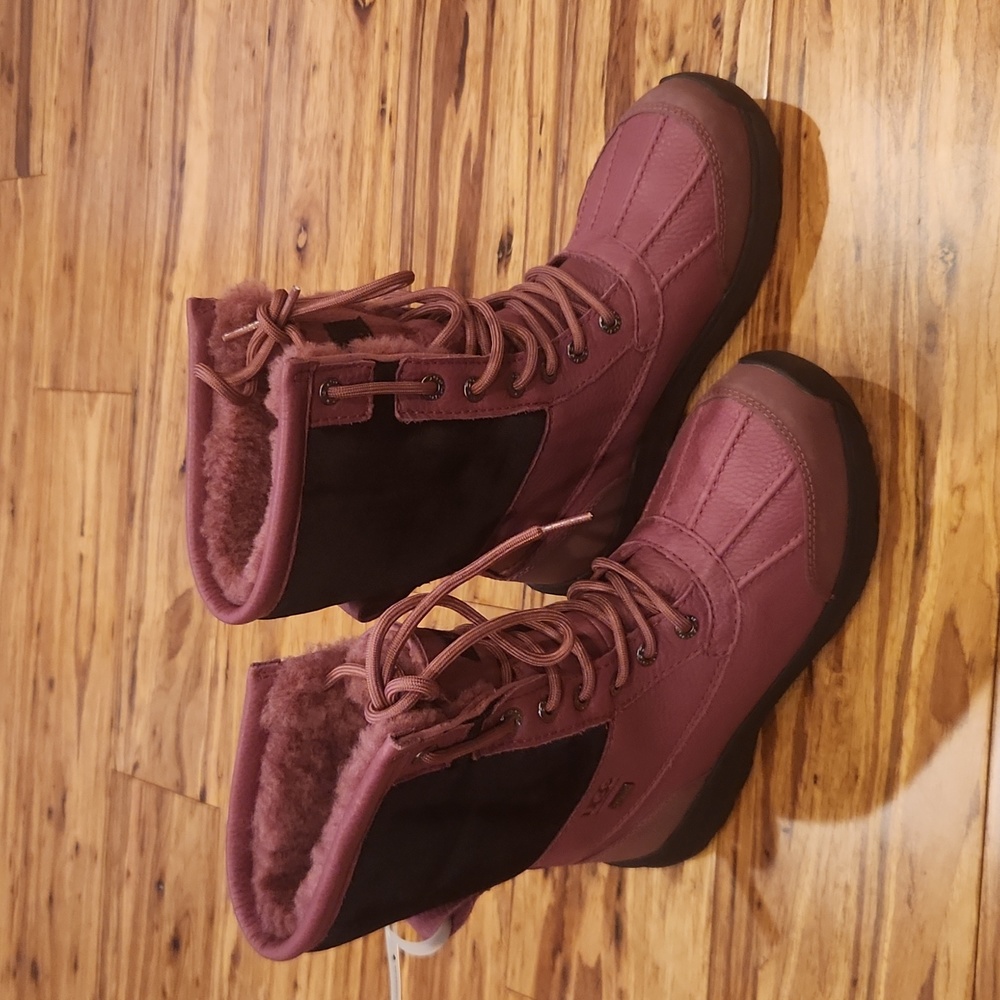 Uggs Waterproof Bootie